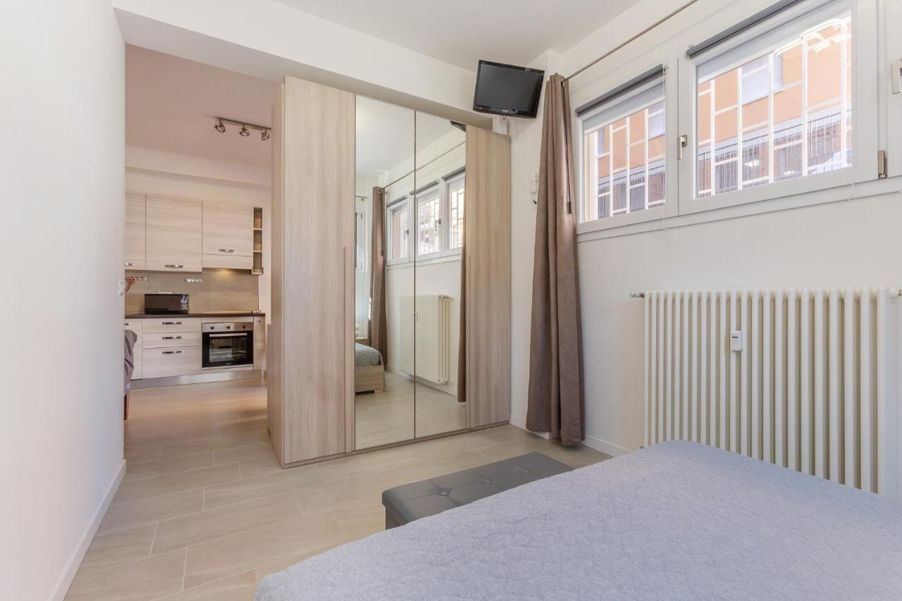 San Donato Fiere Essential Apartment W/Parking Bologna Buitenkant foto